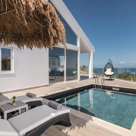 Villa In Zante With Private Pool & Sea Views *